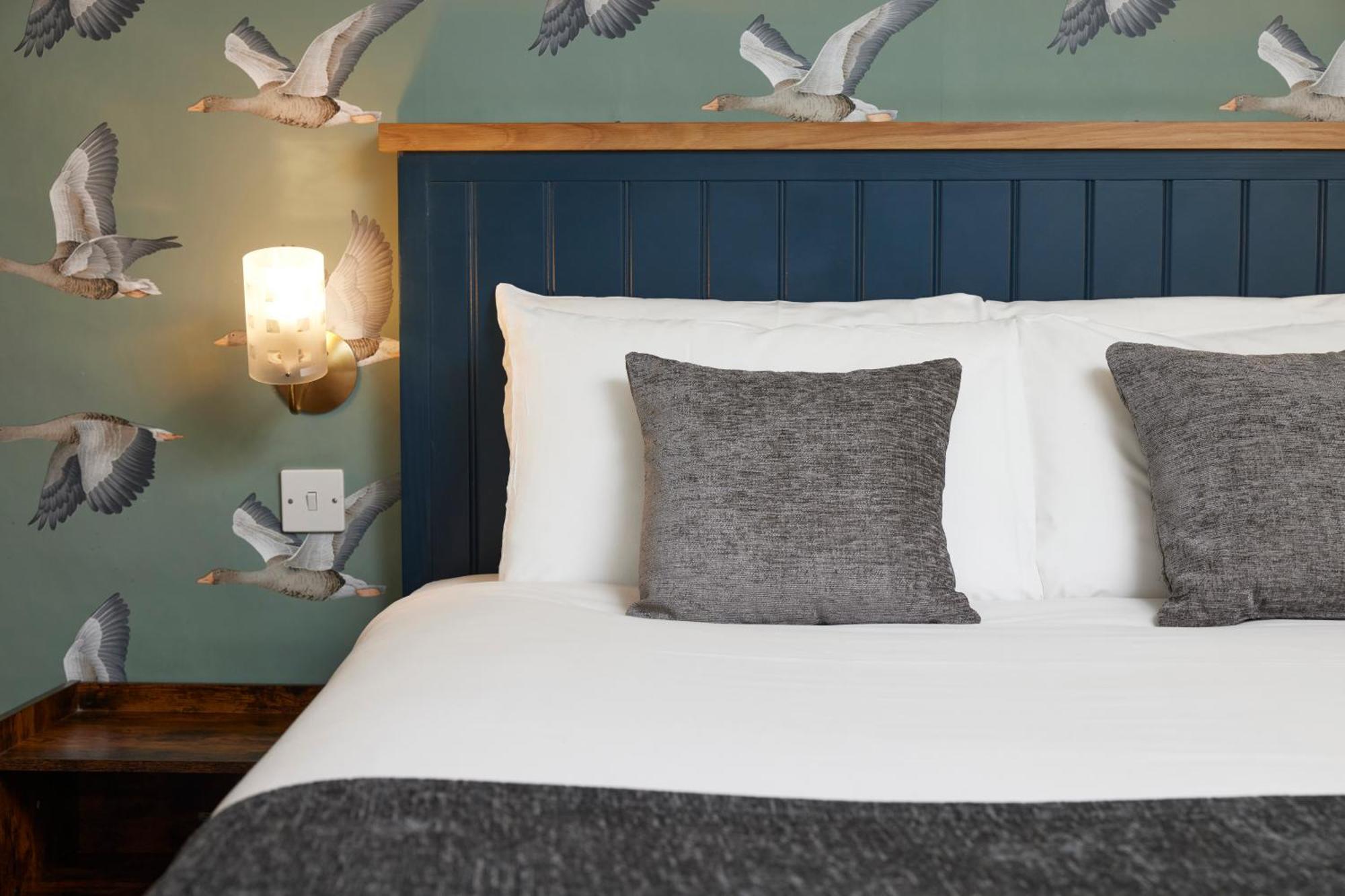 Bull Hotel By Greene King Inns Long Melford Bagian luar foto